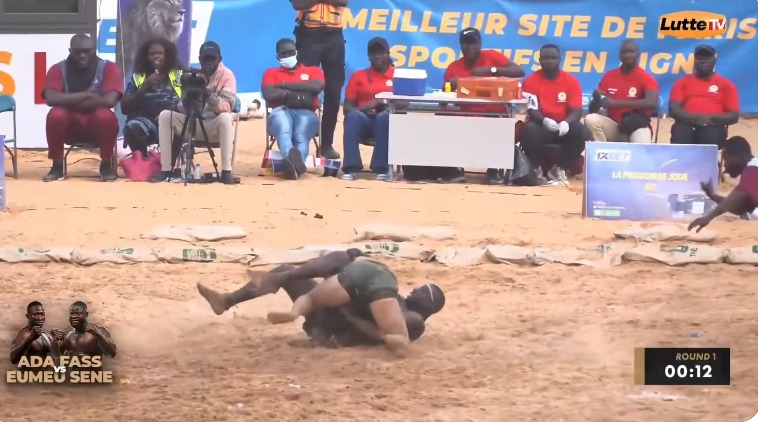 Songo Tine s’impose avec autorité face à Wouly Wouliwaat (Vidéo)