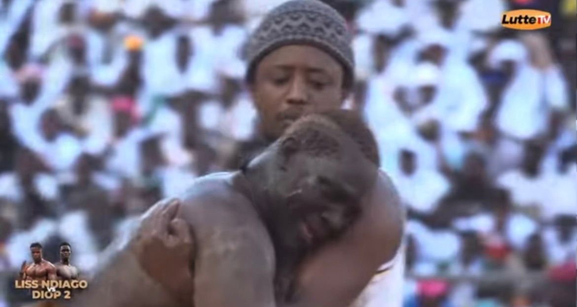 L&rsquo;énorme détresse d&rsquo;Ama Dia après sa défaite express face à Boucher Ketchup (vidéo)