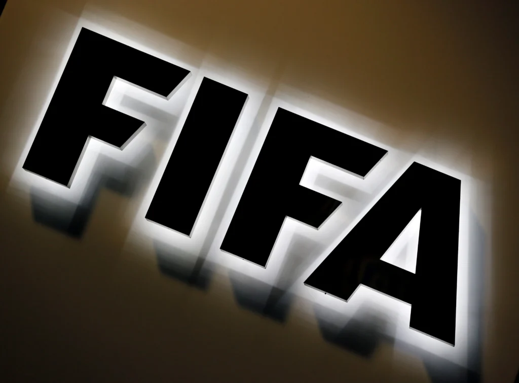 Ian Alves condamné par la FIFA à 20 000 francs suisses d’amende et 5 ans de ban