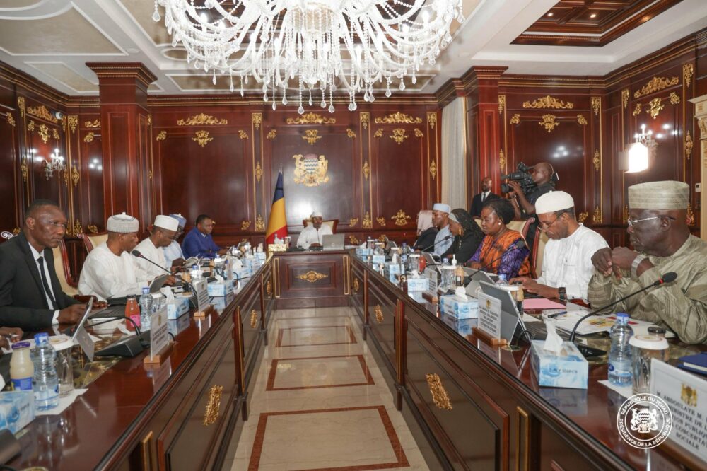 Mahamat Idriss Deby Itno salue le Nigeria après l’état d’urgence décrété dans le Lac