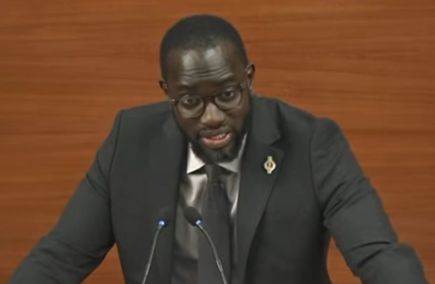 « Ce sont les cadres qui doivent animer le débat », Abdou Lahat Ndiaye provoque la colère de Cheikh Thioro Mbacké