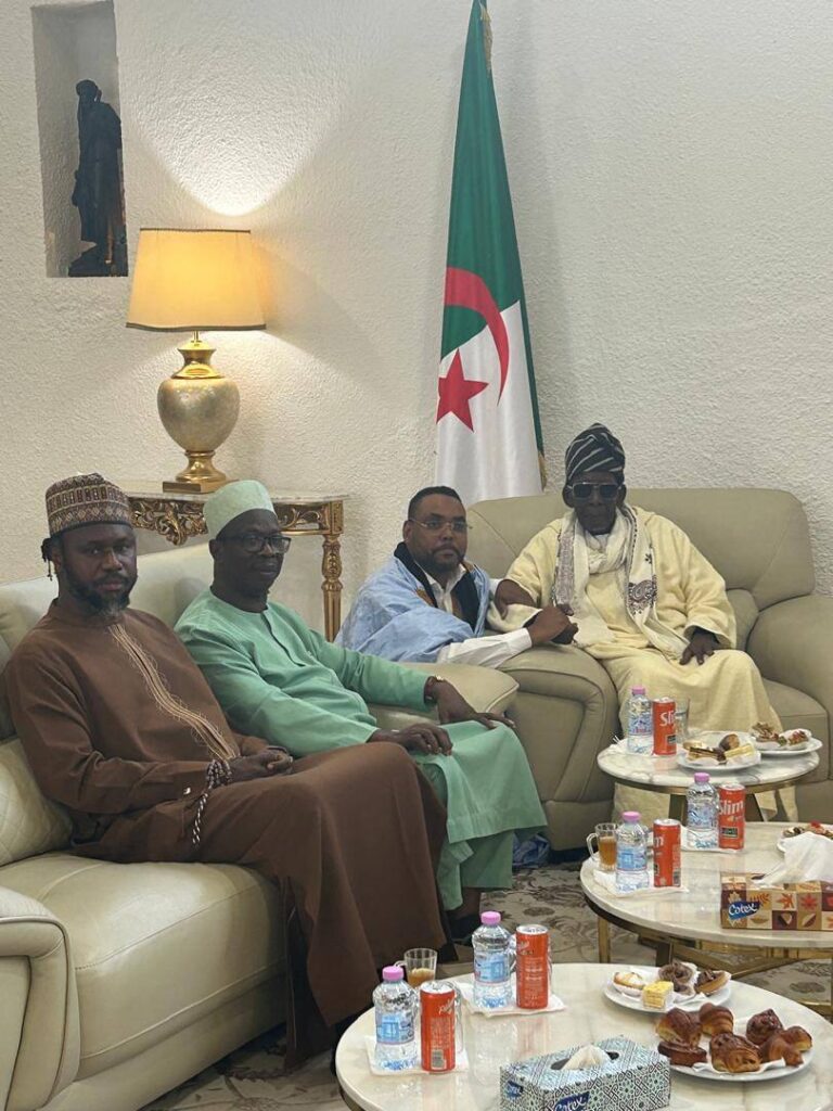 forte mobilisation pour l’accueil du Khalife de la Fayda Tijaniya, cheikh Mahi Niass (photos)