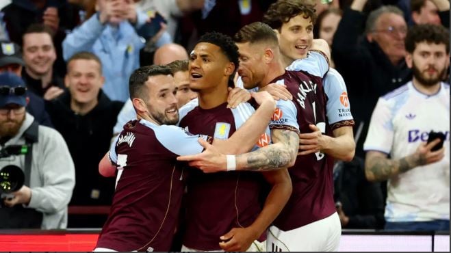 Aston Villa domine Liverpool (4-2) et se qualifie pour la Ligue des champions