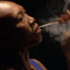le film sur la légende vivante de la danse africaine…