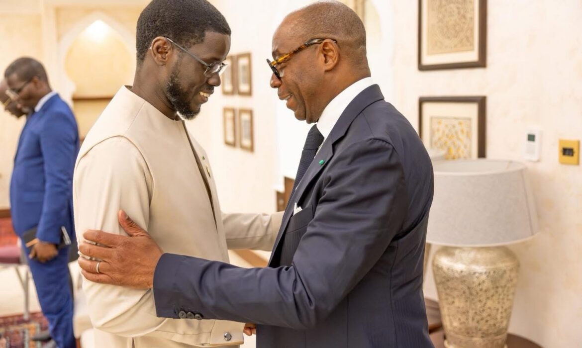Le président Bassirou Diomaye Faye échange avec le président de la BOAD