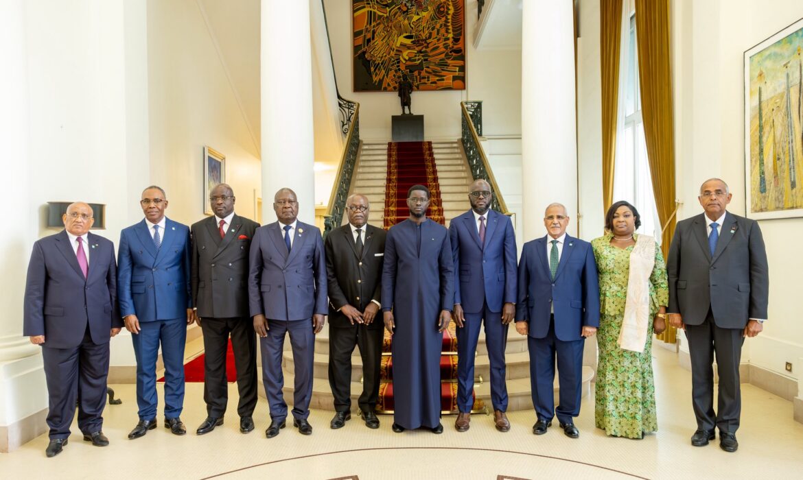 Diomaye Faye reçoit les parlementaires francophones africains au Palais