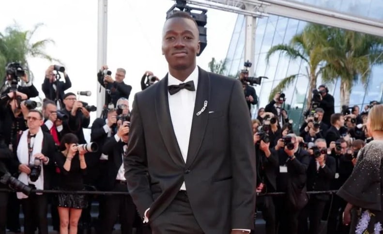Le Champion d&rsquo;Afrique Pape Gueye illumine le tapis rouge (photos)