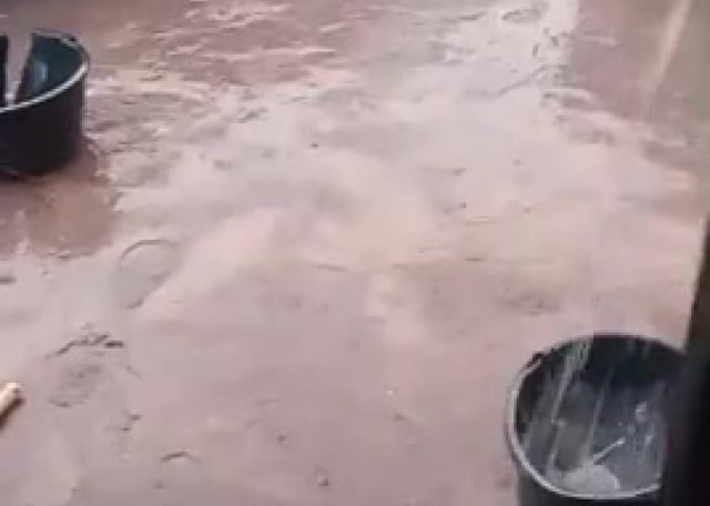 Une pluie hors saison surprend les habitants de Salalatou en plein mois de mai (vidéo)