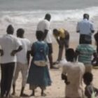 La mer rejette un corps sans vie sur la plage de Khondio