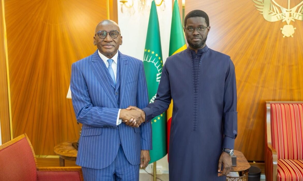 Bassirou Diomaye Faye reçoit Sidiki Kaba et Mamadou Lamine Loum pour le dialogue national