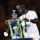 Sadio Mané célèbre le titre d’Al Nassr avec le maillot du Sénégal