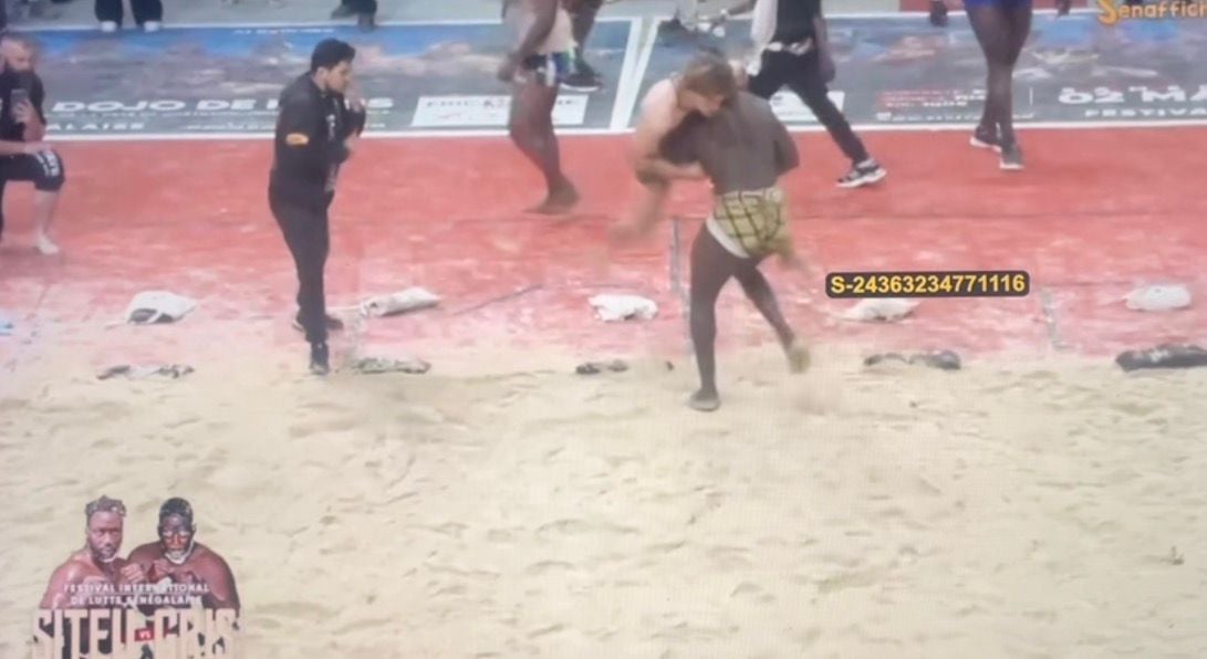C’est terminé entre Thiatou Yoff et Ralph, une chute très étrange (vidéo)