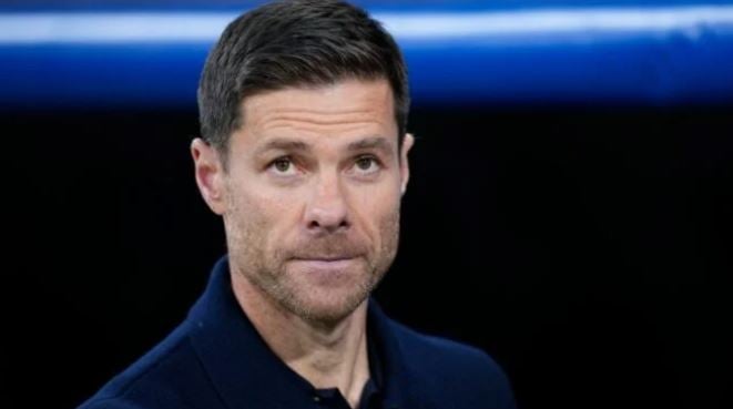 Xabi Alonso fait patienter Chelsea pour son avenir
